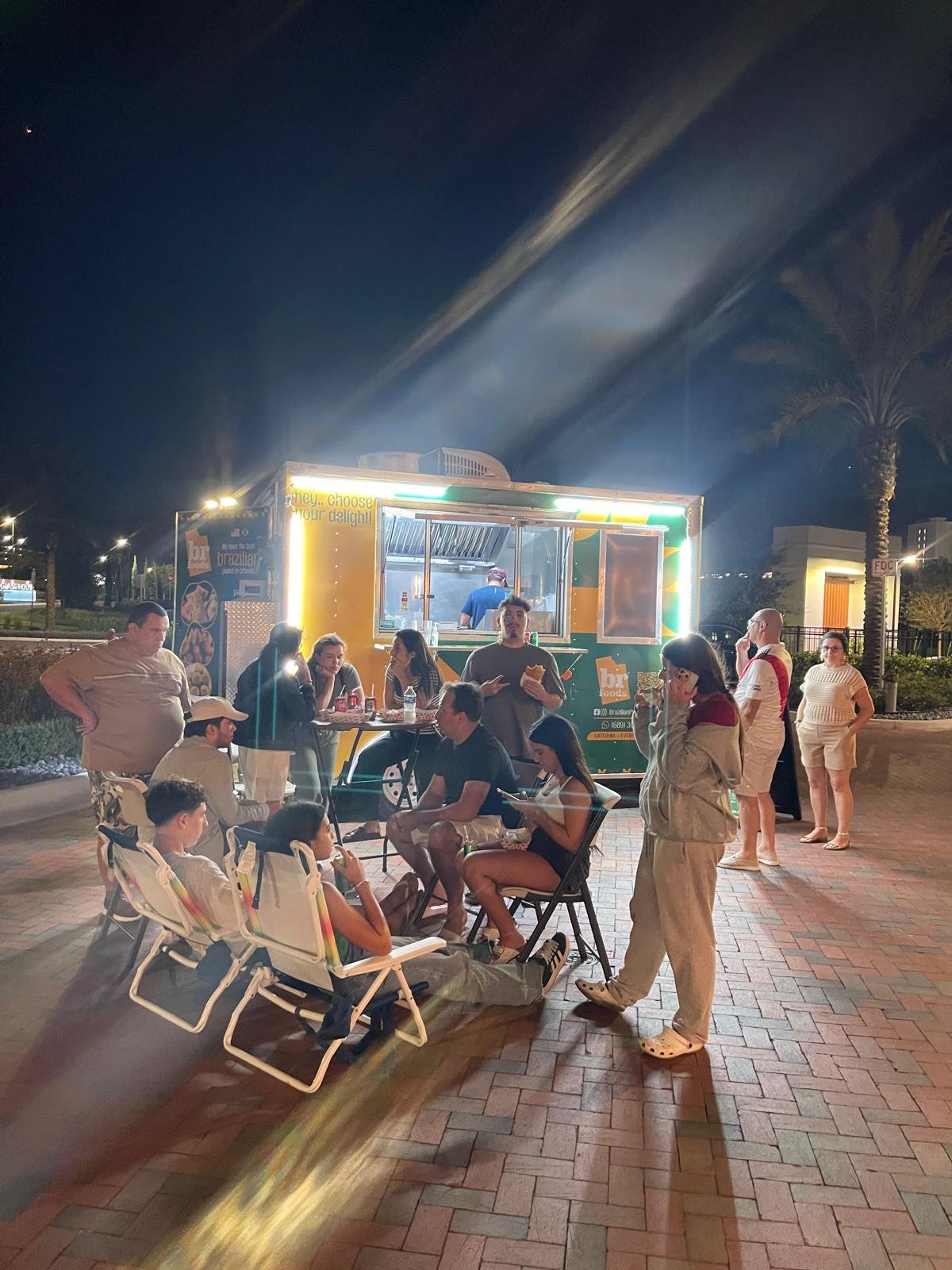 Clientes no evento noturno